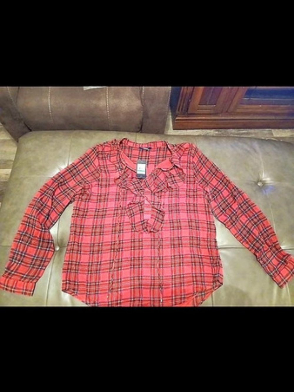 Tommy Hilfiger Red Plaid Ruffle Front Blouse Plaid Button Down in Red & Black